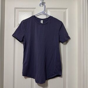 Lululemon love curved hem crew neck short sleeve shirt size 4 euc